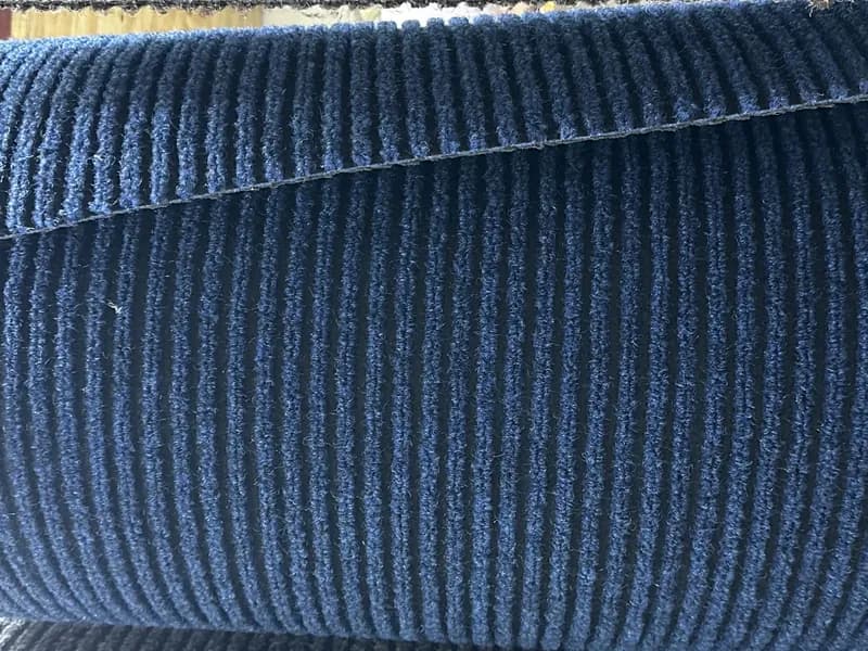 What Colour Goes With Grey Carpet? Combinations That Work in Real Homes